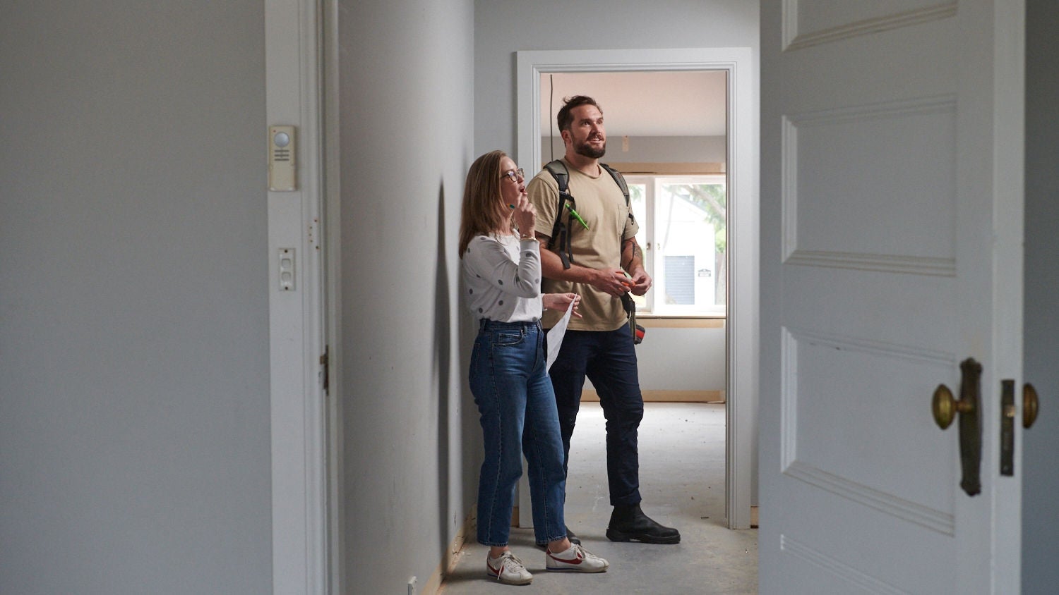 couple planning their renovation project