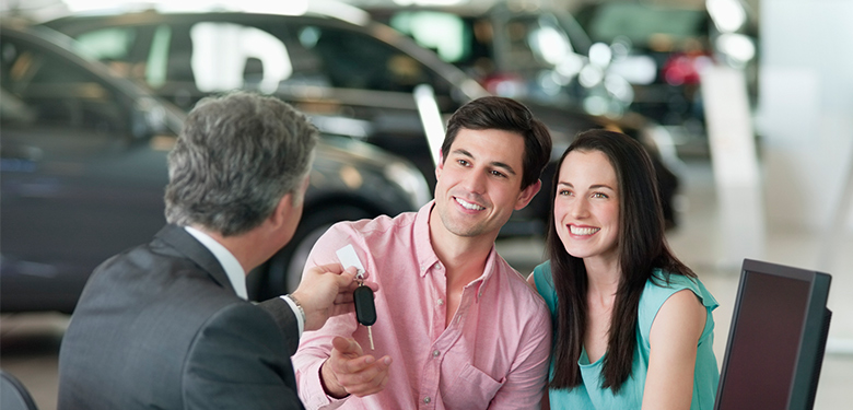 Choosing Between Dealership vs Private Car Purchases